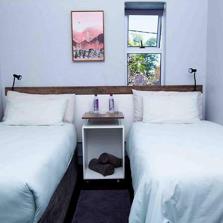 Bed and Breakfast Jft Self Catering Units East London Zewnętrze zdjęcie