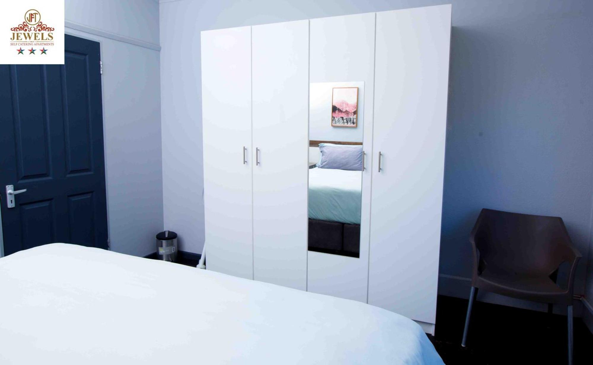 Bed and Breakfast Jft Self Catering Units East London Zewnętrze zdjęcie